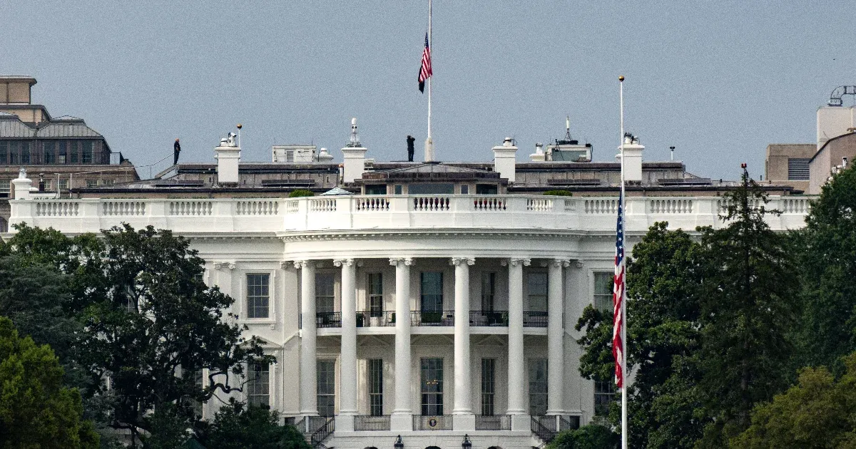 „Félelem és szomorúság: Charlie Kirk meggyilkolása sokkolja Amerikát” „Félelem és szomorúság: Charlie Kirk meggyilkolása sokkolja Amerikát”