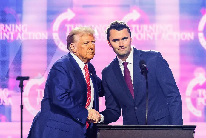 Charlie Kirk és Donald Trump – Fotó: Josh Edelson / AFP or licensors