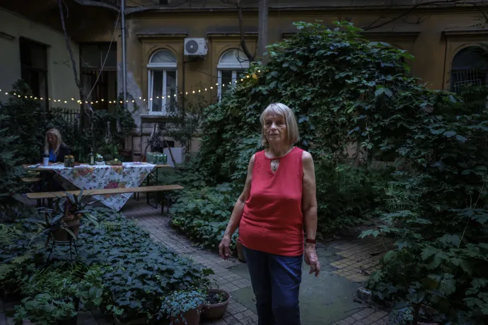 Misi és Kati, a mulatság szervezői – Fotó: Huszti István / Telex