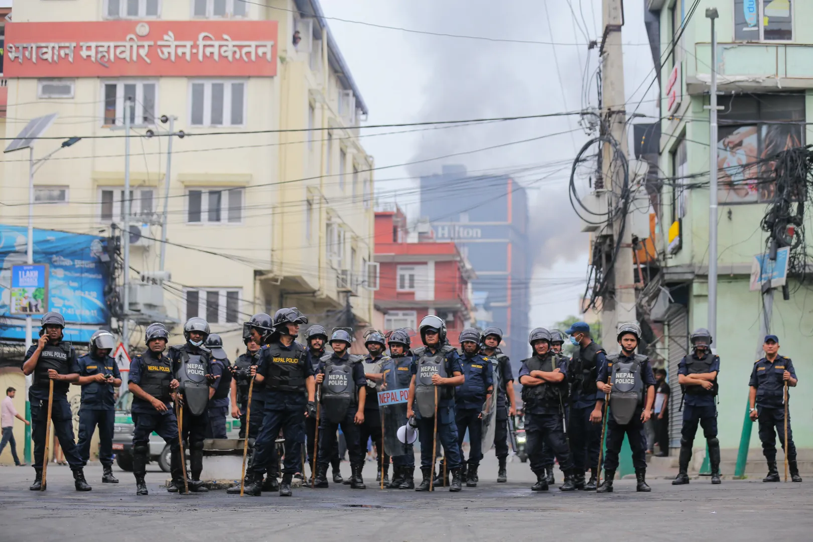 Rendőrök Katmanduban, 2025. szeptember 10-én. Fotó: Subaas Shrestha / Subaas Shrestha/NurPhoto