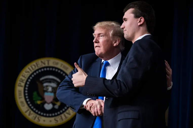 Trump zseninek tartotta, megtorlást fogadott a halála után