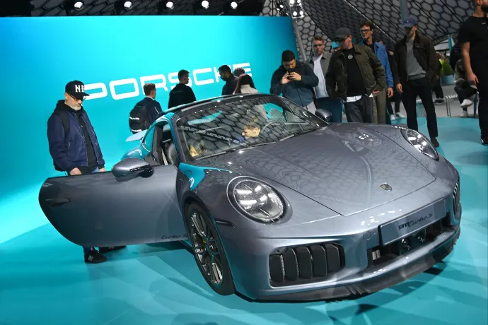 Az igazán olcsó autók ötlete, a legfontosabb Mercedes és BMW, plusz egy hibrid Porsche
