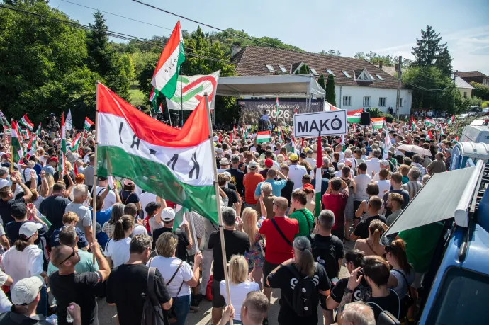 Csoportos garázdaság miatt indult eljárás, miután akasztásról beszéltek Kötcsén