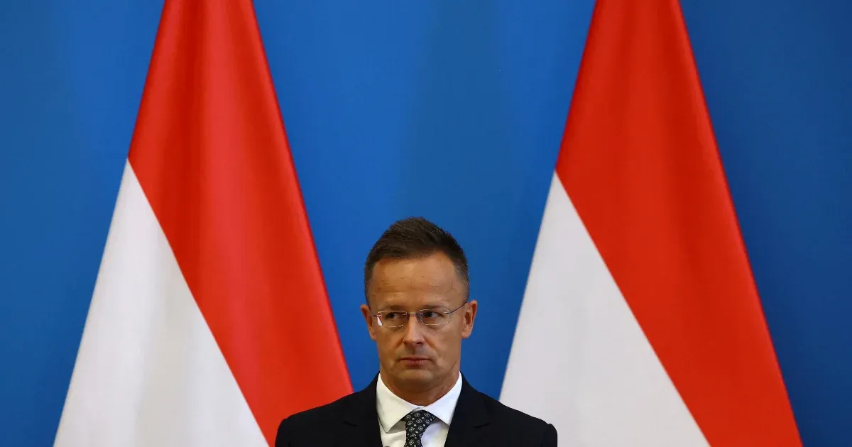 Szijjártó beszélt az amerikai külügyminiszterrel, de amikor a háború eszkalációjáról nyilatkozott, nem ítélte el az orosz drónok berepülését