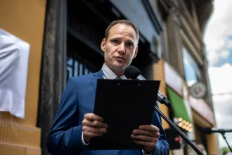 Visszatér az alkotói szabadságáról, és új fellépésekre készül Bödőcs Tibor