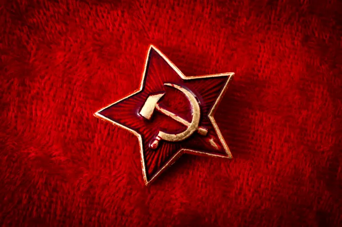 A vörös csillag, a sarló és a kalapács a kommunista pártok által használt szimbólumok voltak – Fotó: Moussa81 / Getty Images
