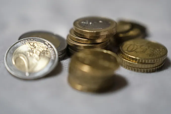 Arte: Hiába a szigorú szabályozás, az EU-s tagállamok úsznak az államadósságban