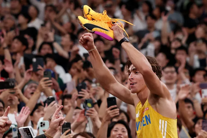 „Ha vért látsz rajtam, az emiatt van” – sokat ad a Karom nevű cipő, de kicsit veszélyes is