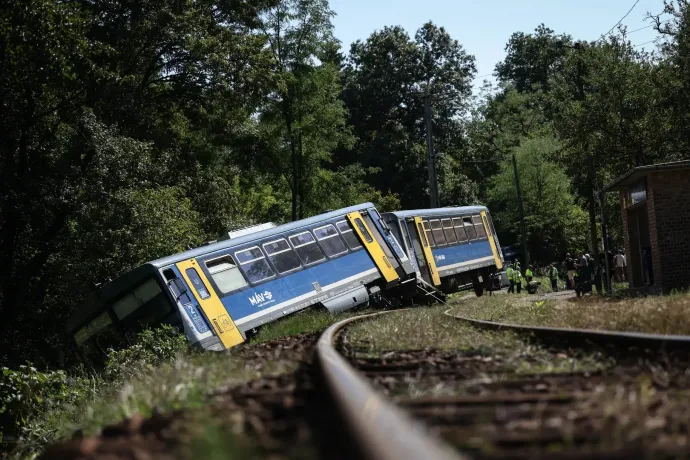 A rendőrség büntetőeljárást indított a Magyarkútnál kisiklott vonat ügyében