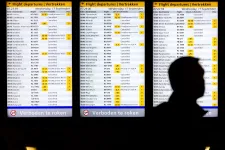 Közel száz szerdai járatot töröltek az amszterdami reptéren a KLM-es dolgozók sztrájkja miatt