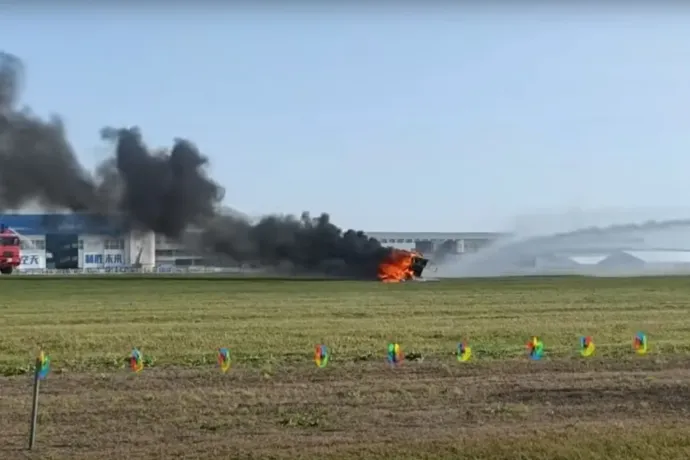 Repülő autók karamboloztak a levegőben egy kínai légi bemutatón