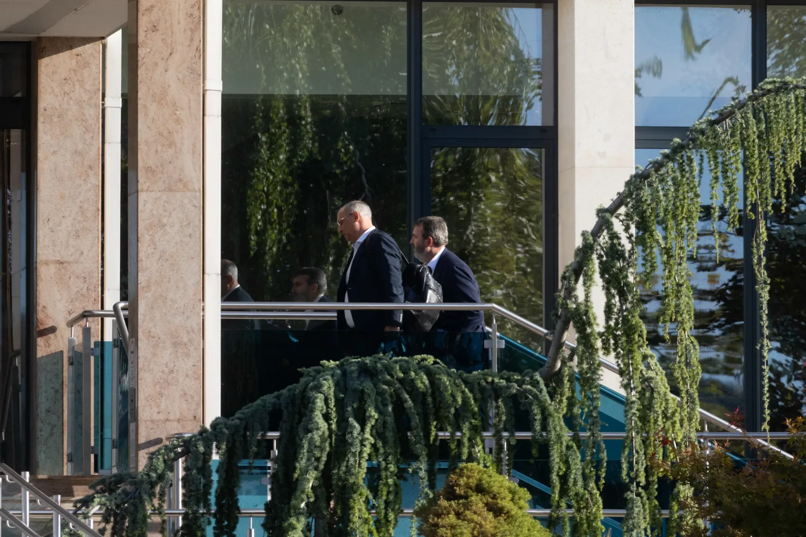 A mesterséges intelligenciáért felelős kormánybiztos, Palkovics László is befutott – Fotó: Hevesi-Szabó Lujza / Telex