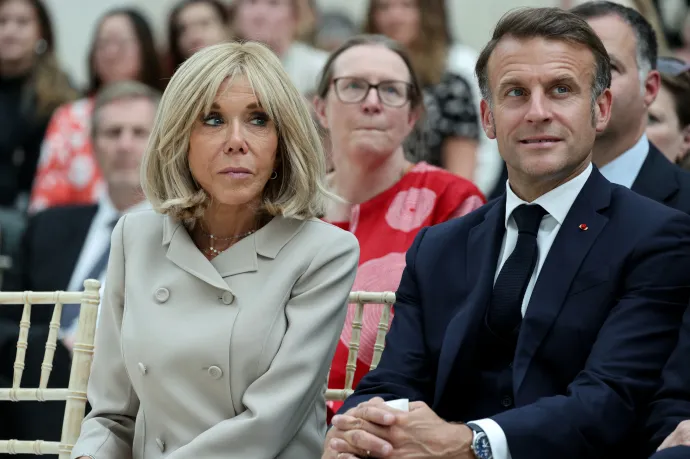 Bizonyítékokat mutat be Macron az amerikai bíróságnak arról, hogy a felesége nő