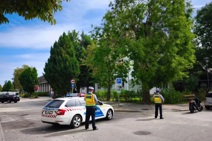 Lőszert találtak a fonyódi iskola alagsorában, kiürítették az épületet