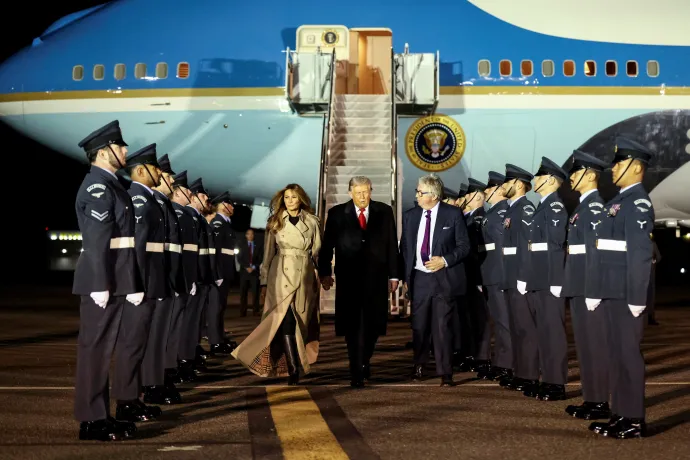 Melania és Donald Trump érkezése 2025. szeptember 16-án és Melania Trump kalapban másnap Kamilla királynéval Windsorban – Fotó: Kevin Lamarque / Reuters