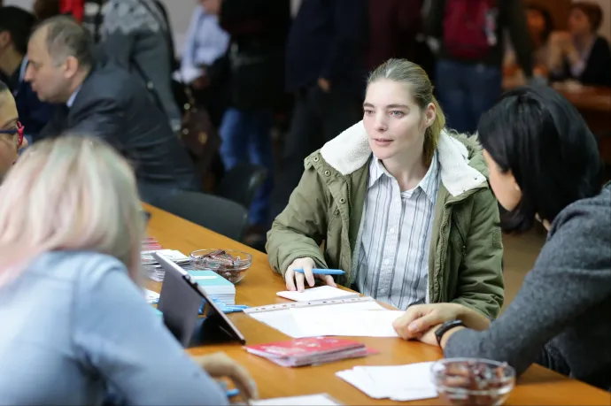 Az egyetem nem készíti fel a fiatalokat a munkára, pályakezdőként szinte lehetetlen egyedül megélni