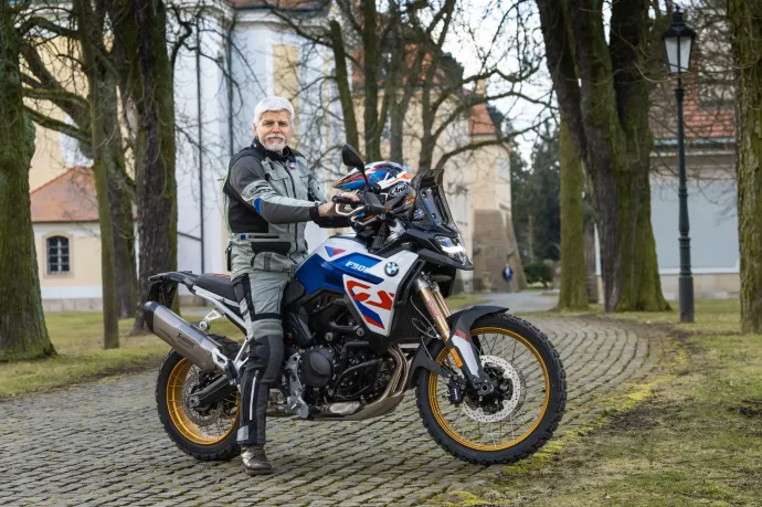Székelyföldet is felkereste romániai motoros kirándulásán a cseh elnök
