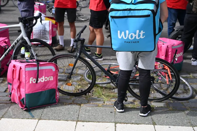 Alulról és felülről is egyre nő a nyomás a hazai futárszolgálatokon