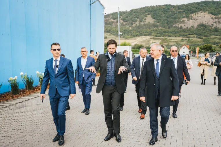 Udvarhelyi cégek kaptak magyar közpénzes támogatást, a külügyminiszter-helyettes is megnézte őket