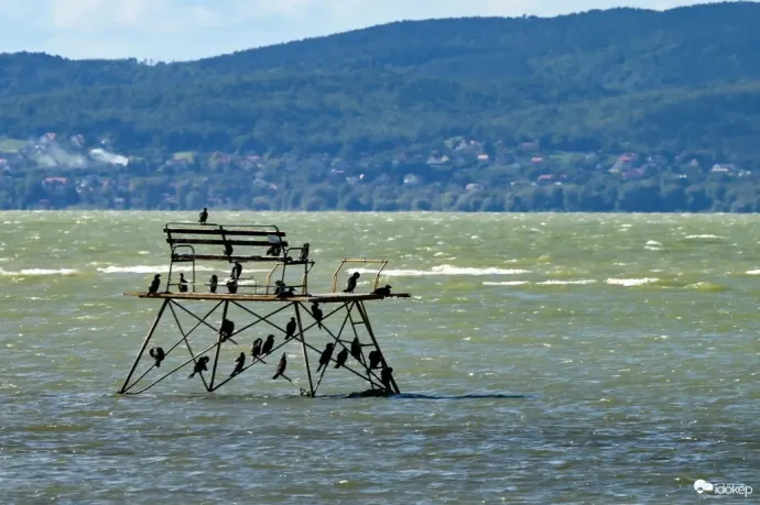 Strandidő lesz a hétvégén, aztán egy hidegfront zárja a hosszúra nyúlt nyarat