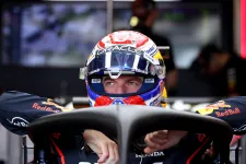 Max Verstappen nyerte az Azeri Nagydíj maratoni időmérőjét