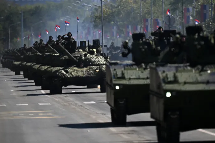 Szerbia eddigi legnagyobb katonai díszszemléjét tartották meg Belgrádban, több mint tízezer katona vonult fel