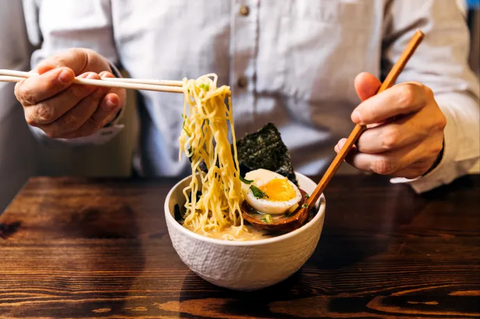 A túl sok ramen növeli a halálozás kockázatát, állítja egy japán tanulmány