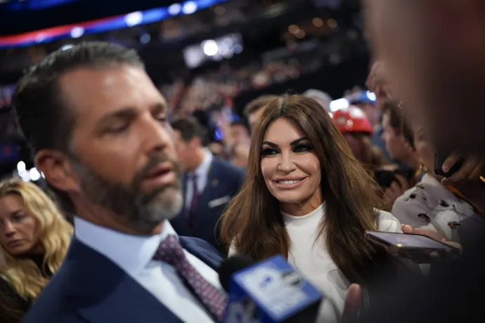 Donald Trump Jr és Kimberly Guilfoyle – Fotó: Andrew Harnik / Getty Images