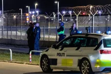Újranyitották Koppenhága és Osló reptereit, továbbra is nyomozzák, milyen drón bukkant fel a légterükben