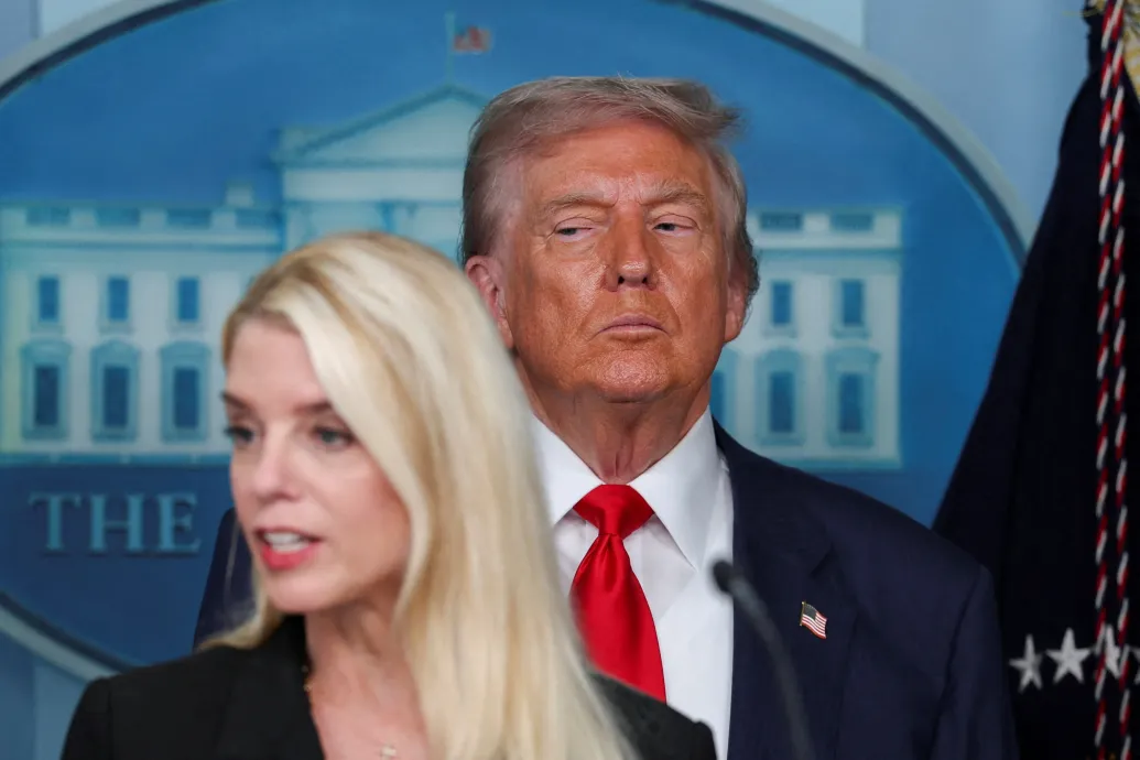 Trump példát statuálna a személyes ellenségének tartott volt FBI-igazgatóval