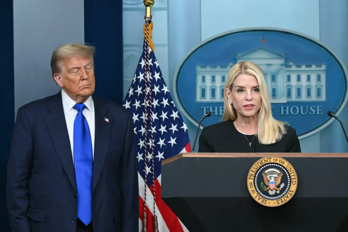 Trump példát statuálna a személyes ellenségének tartott volt FBI-igazgatóval