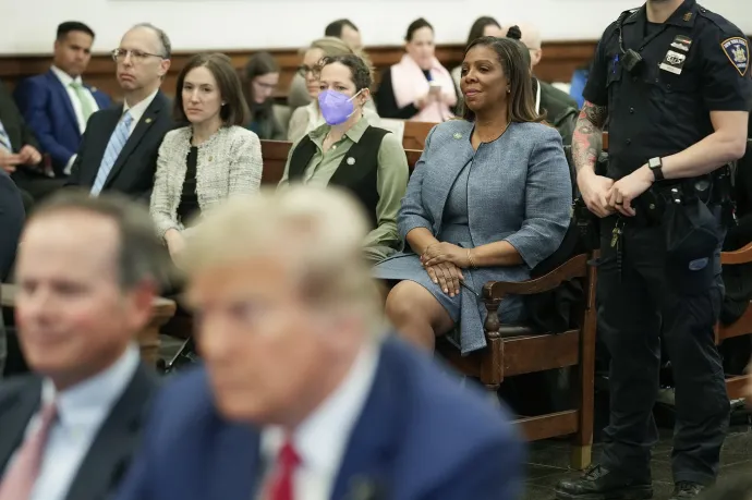 Letitia James főügyész (j2) a New York-i legfelsőbb bíróságon a Donald Trump elleni csalási per tárgyalásán 2024. január 11-én – Fotó: Seth Wenig / Pool / Getty Images