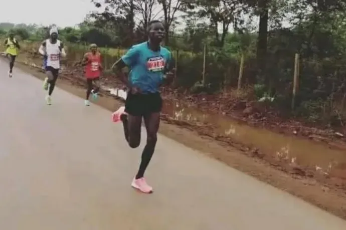 Orosz futóversenyre indult a kenyai futó, végül az orosz frontra került, majd ukrán hadifogságban kötött ki