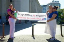 Több ezer embrió sorsa bizonytalan, miközben akadozik az állami IVF-program Romániában – az újraindításért tüntettek