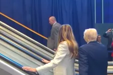 Trump az ENSZ-ben előbb a mozgólépcsőre és a súgógépre panaszkodott, aztán azt mondta, a klímaváltozás a valaha volt legnagyobb szélhámosság