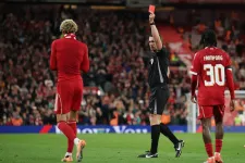 Szoboszlait pihentették, Ekitike megnyerte a Liverpool meccsét, majd kiállíttatta magát