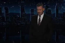 Elcsukló hangon beszélt a visszatérő Jimmy Kimmel arról, amit Charlie Kirkről mondott