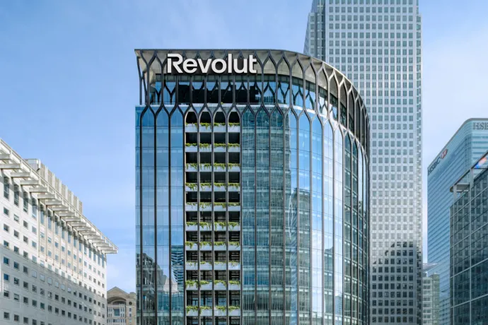 A Revolut azt tervezi, hogy év végére már a fizetésünket is kérhessük a náluk vezetett számlánkra