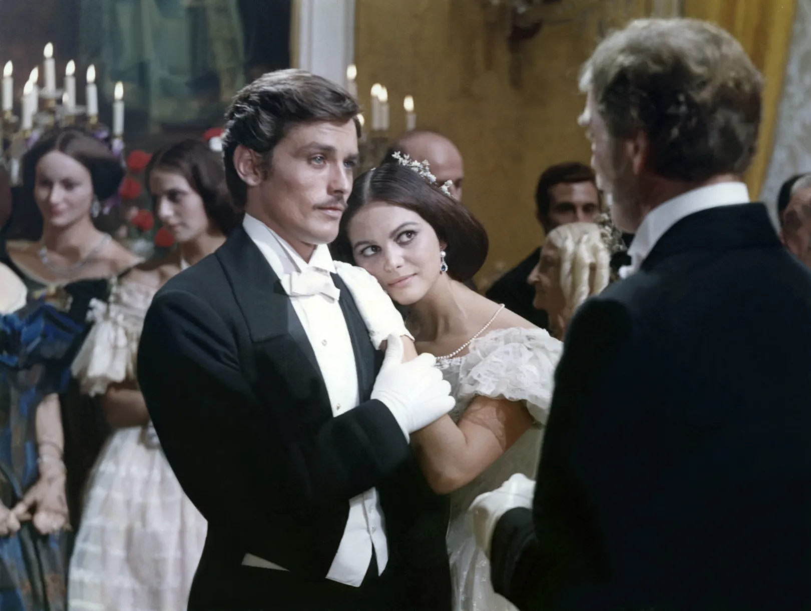 Burt Lancaster amerikai színésszel és a francia Alain Delonnal a Luchino Visconti rendezésében készült A párduc című film forgatásán Rómában, 1962-ben – Fotó: Sunset Boulevard / Corbis / Getty Images