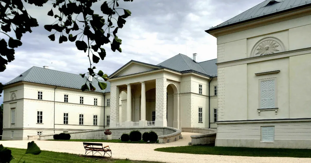 Új tulajdonosok a kastélyprogramban: Wellness és luxusszállások a történelmi épületekben Új tulajdonosok a kastélyprogramban: Wellness és luxusszállások a történelmi épületekben