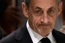 Öt év börtönre ítélte a bíróság Nicolas Sarkozy volt francia elnököt