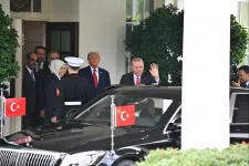 Erdoğant győzködi Trump, hogy ne vegyen több orosz olajat