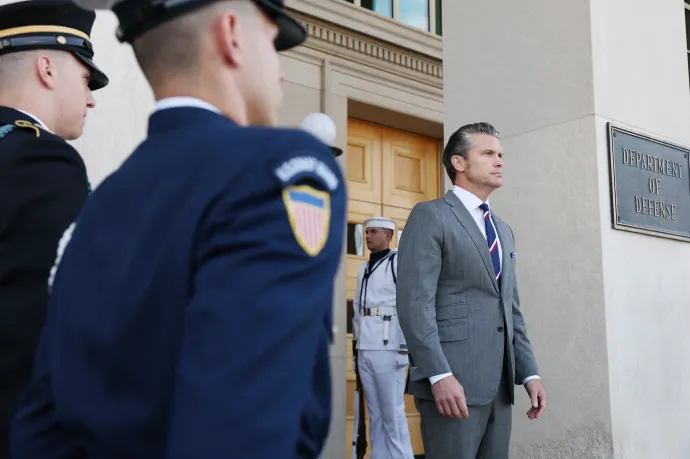 Több száz amerikai tábornokot és admirálist hívtak össze a világ minden tájáról Virginiába