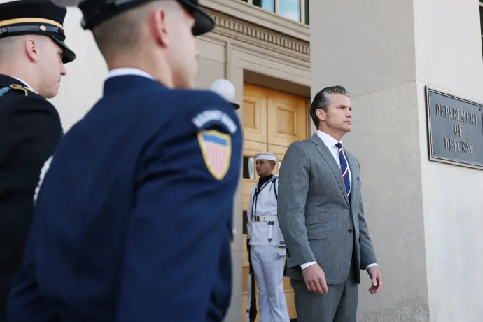 Több száz amerikai tábornokot és admirálist hívtak össze a világ minden tájáról Virginiába