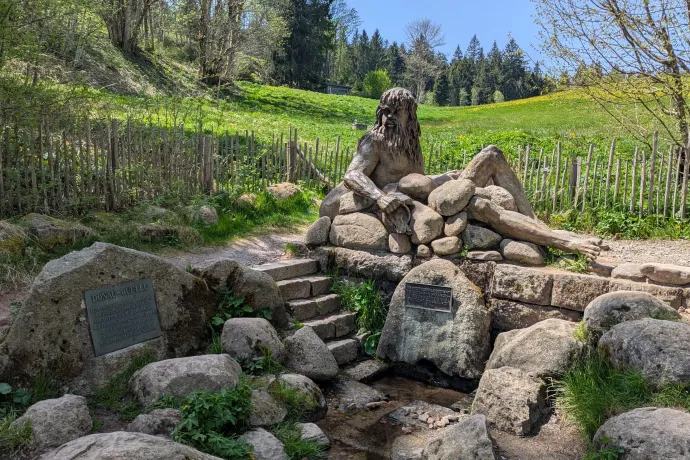 Rohrhardsberg, erdei vízerőmű, Danuvius folyóisten a Duna-forrásnál, Teich-szurdok – Fotó: Tichy Roland