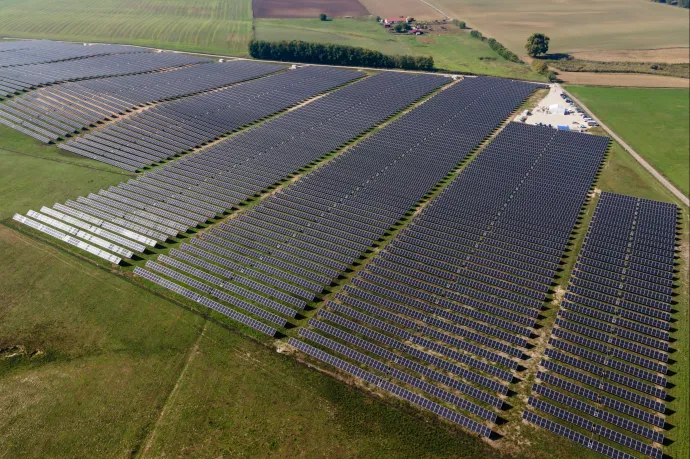 Teljesen lefagyott a korábban dübörgő hazai napenergia-piac, mert mindenki vár valamire