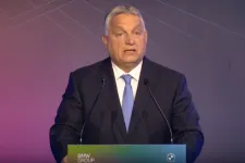 Orbánnak még a debreceni BMW-gyár átadóján is a „Tisza-adó” jutott az eszébe
