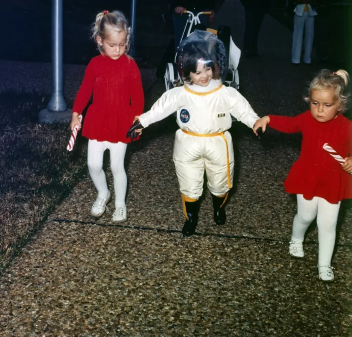 David első lépései a buborékon kívül – Fotó: Universal History Archive / Getty Images