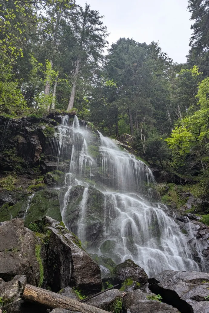 A panorámaút, a Zweribachwasserfälle és Freiburg – Fotó: Tichy Roland