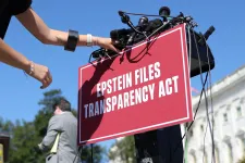 Epstein-akta: Elon Musk, Steve Bannon, András herceg neve is szerepel az iratokban